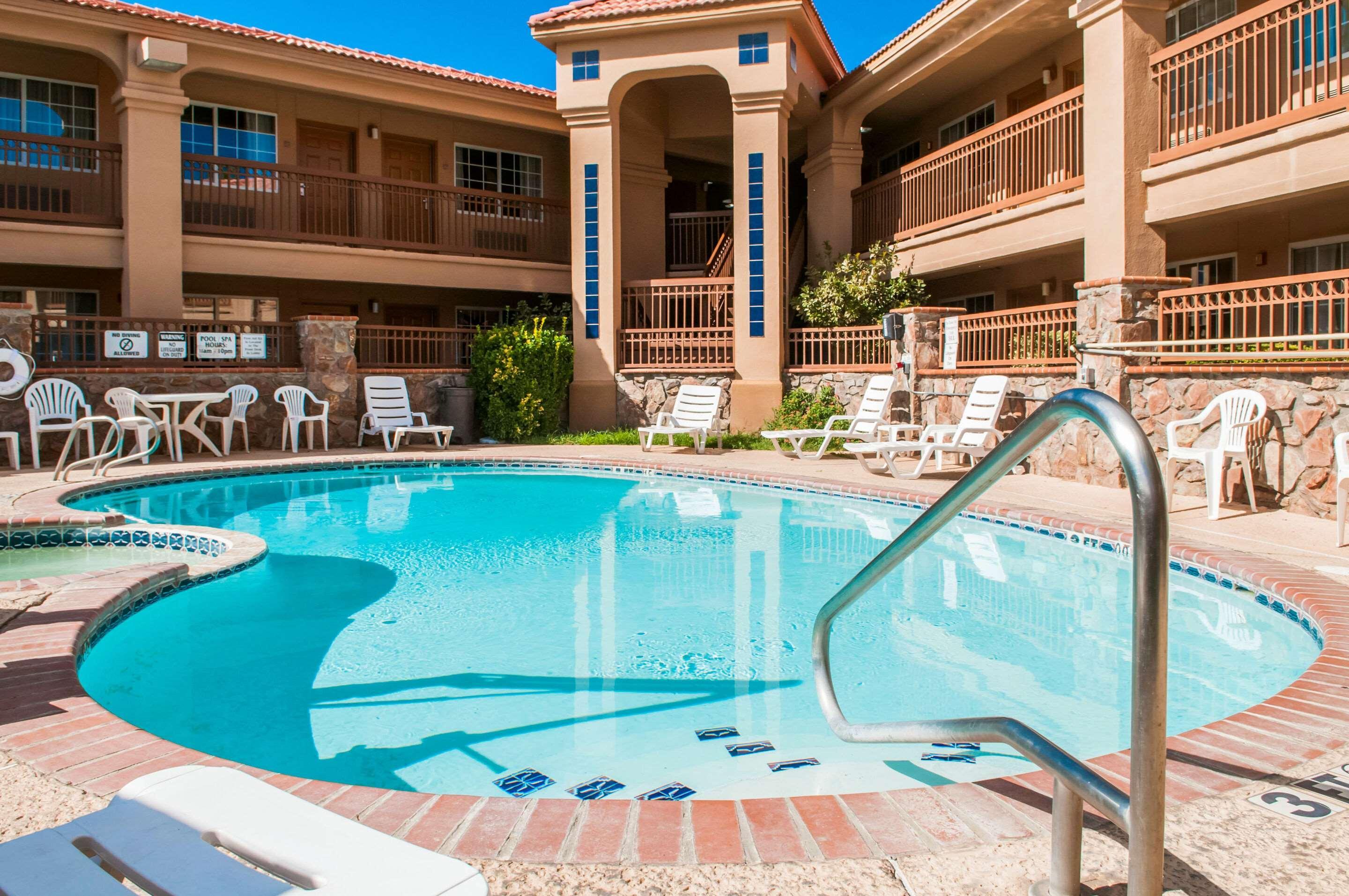 Quality Inn & Suites Las Cruces - University Area Экстерьер фото