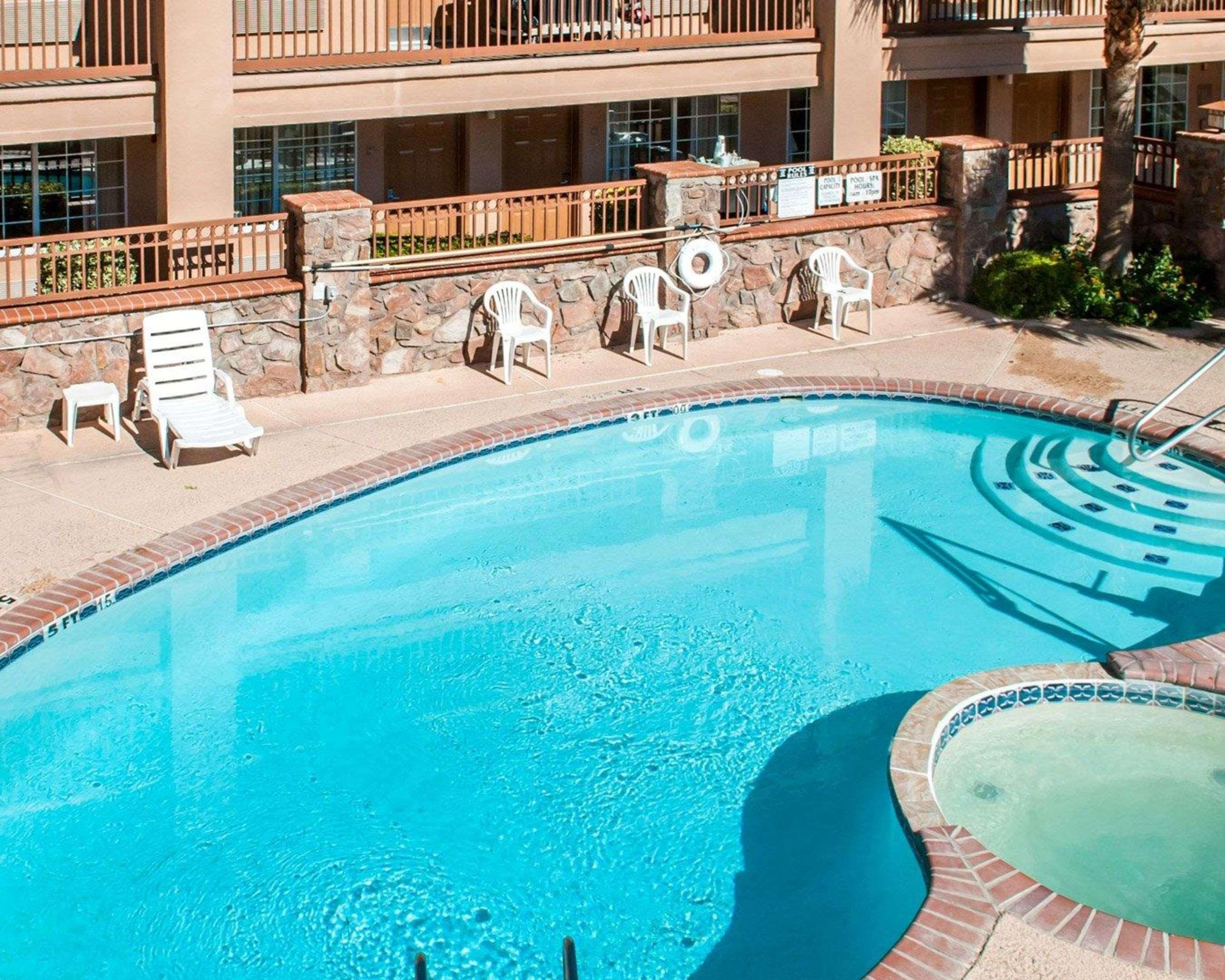 Quality Inn & Suites Las Cruces - University Area Экстерьер фото
